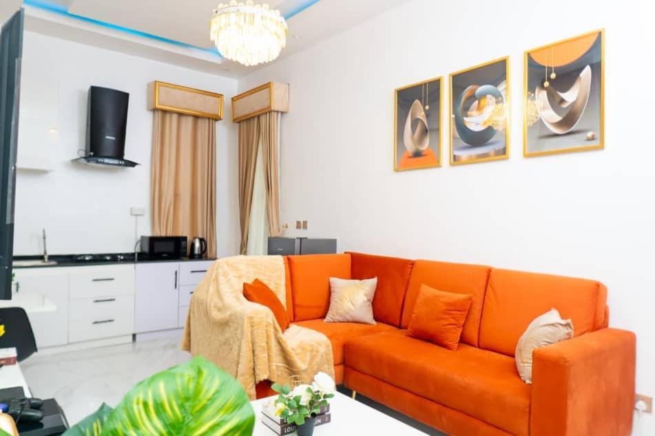 Urban Retreat Luxury Shortlet Apartment Lekki Ajah Lagos With Pool And Gym Екстер'єр фото