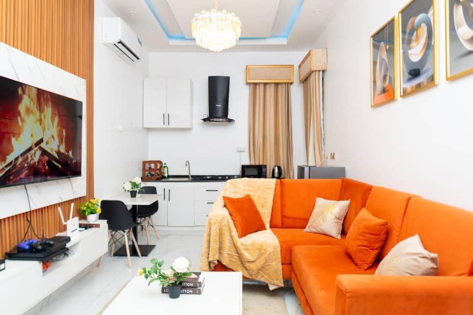Urban Retreat Luxury Shortlet Apartment Lekki Ajah Lagos With Pool And Gym Екстер'єр фото